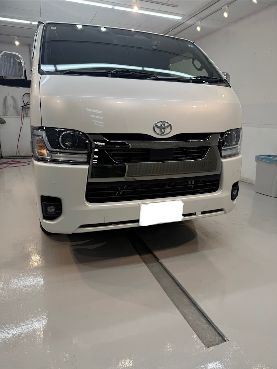 トヨタ　ハイエース　ナノメタルコーティング施工
